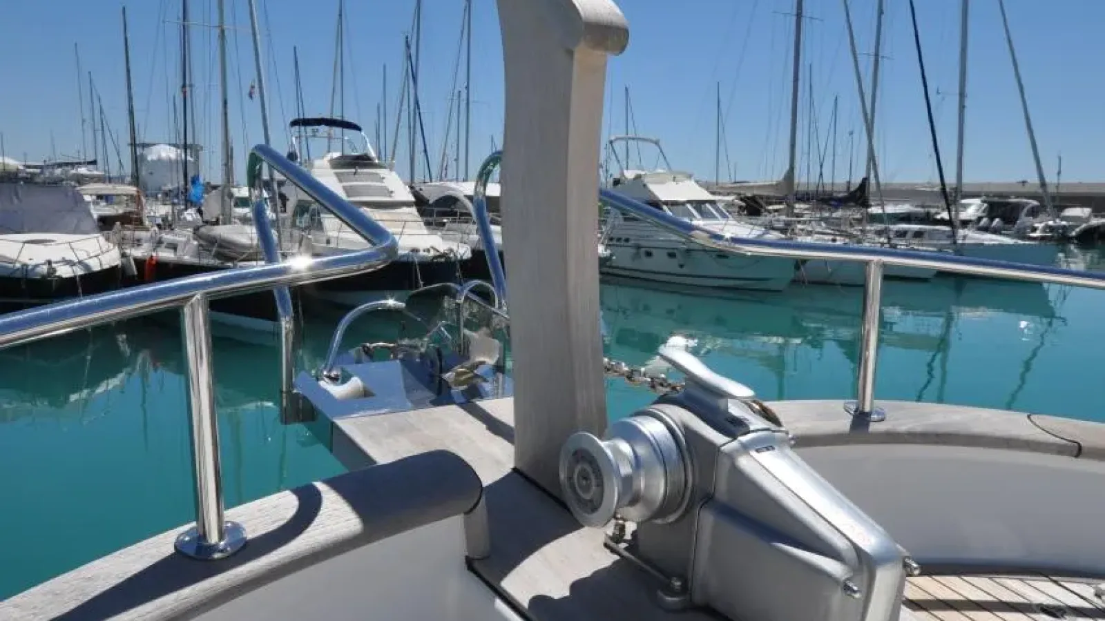 42FB_Menorquin-LCRiviera_Conciergerie_de_Luxe-Yacht-Achat (8)