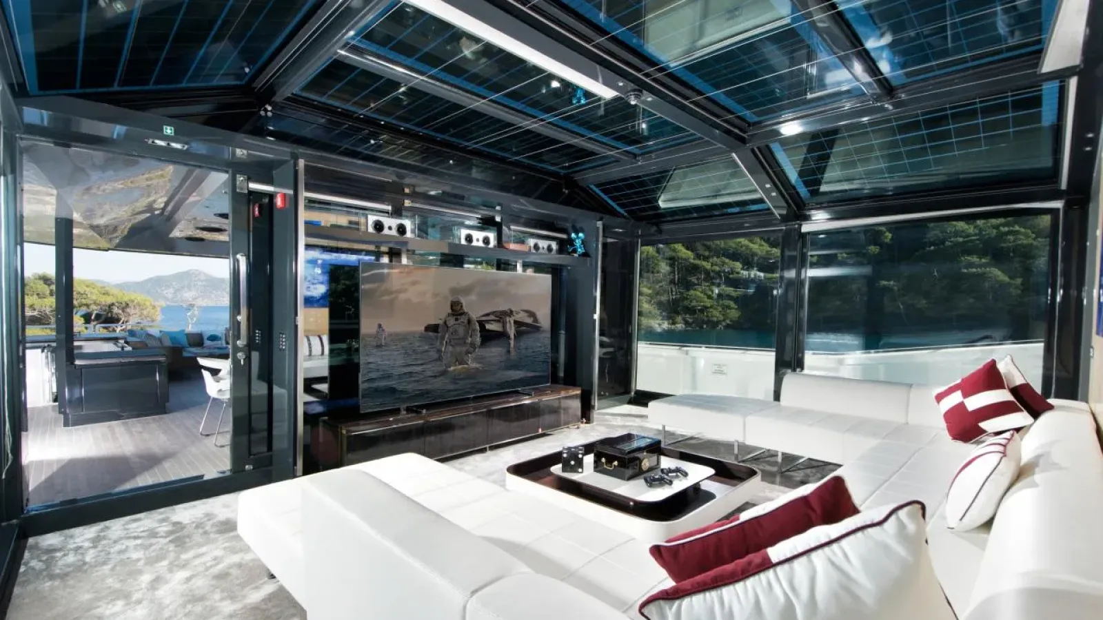 A115-LCRiviera_Conciergerie_de_Luxe-Yacht-Location (10)