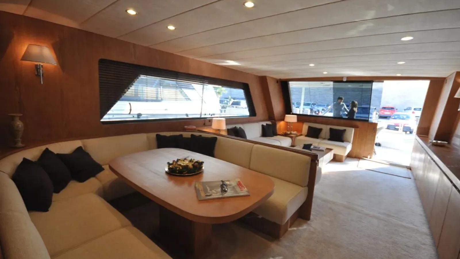 Akhir22-LCRiviera_Conciergerie_de_Luxe-Yacht-Achat (19)