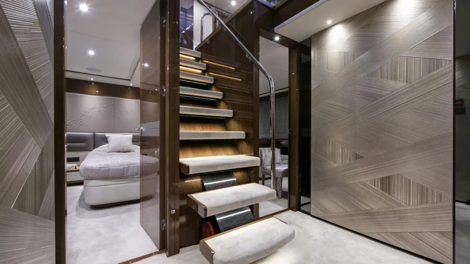 AntheyaIII-LCRiviera_Conciergerie_de_Luxe-Yacht-Location (13)