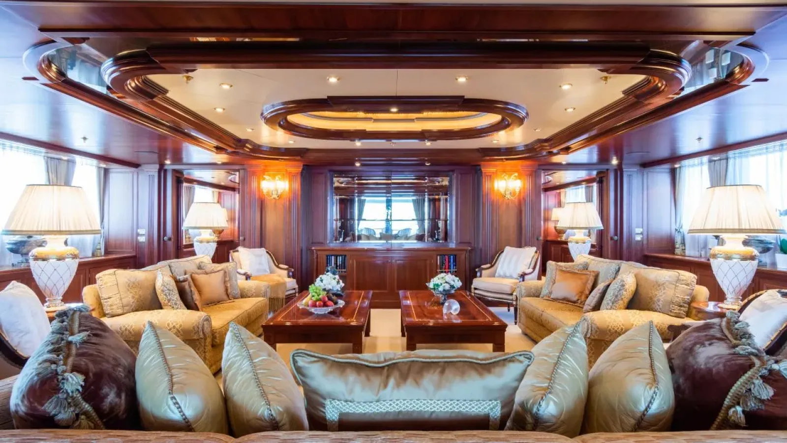 Apogee-LCRiviera_Conciergerie_de_Luxe-Yacht-Location (11)