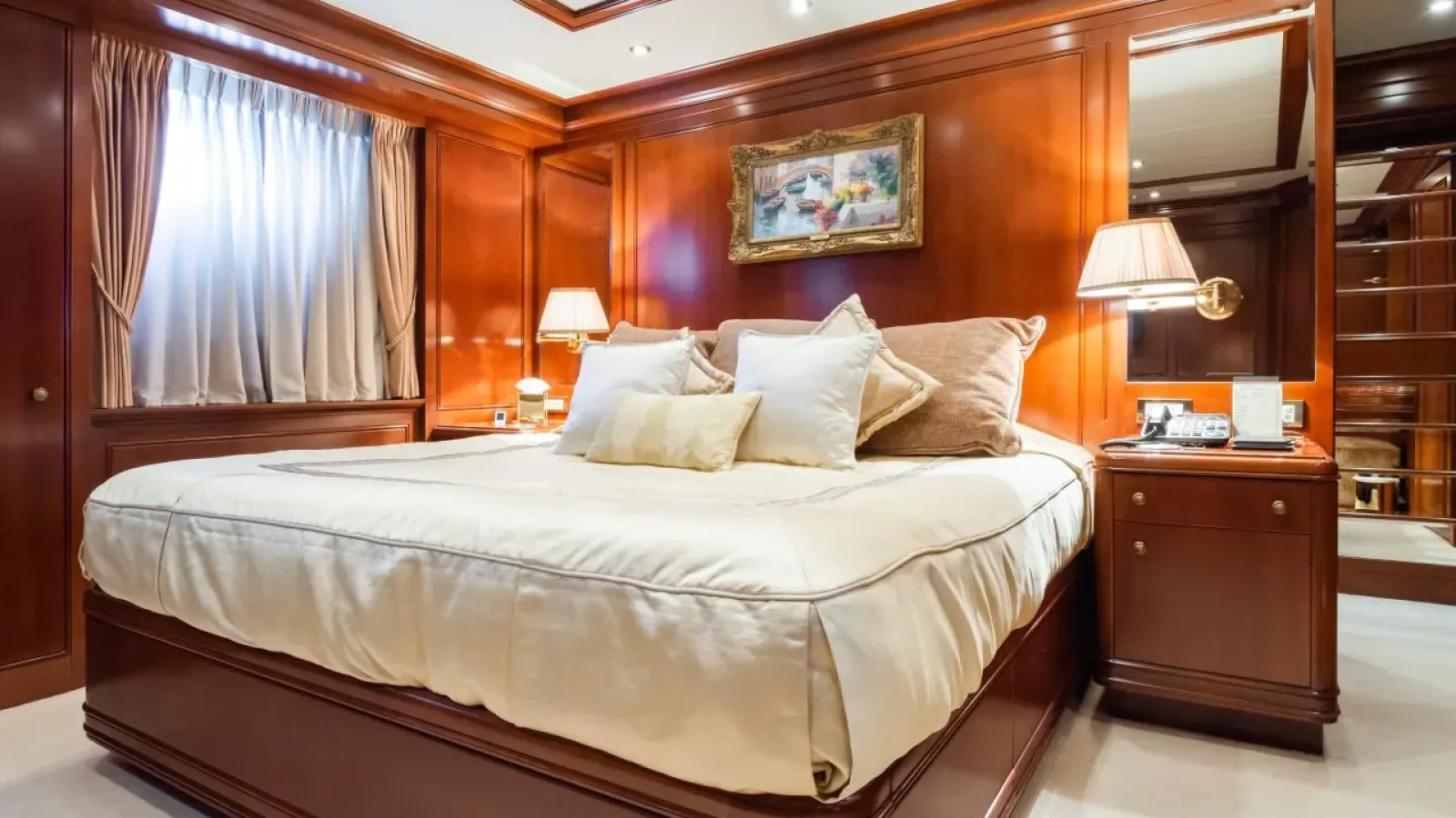 Apogee-LCRiviera_Conciergerie_de_Luxe-Yacht-Location (13)