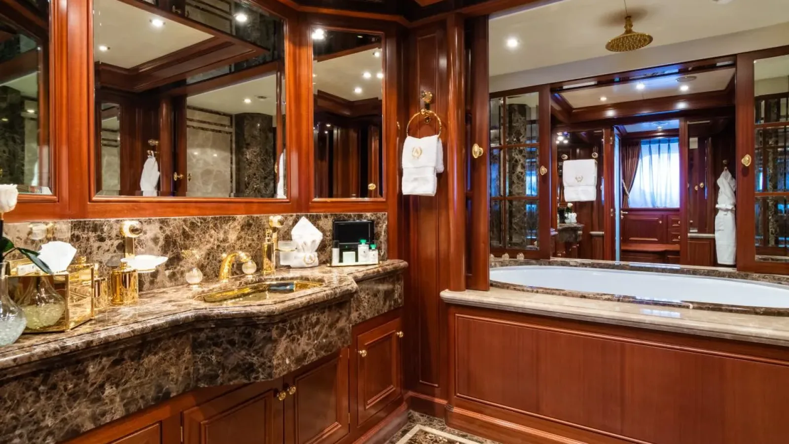 Apogee-LCRiviera_Conciergerie_de_Luxe-Yacht-Location (15)