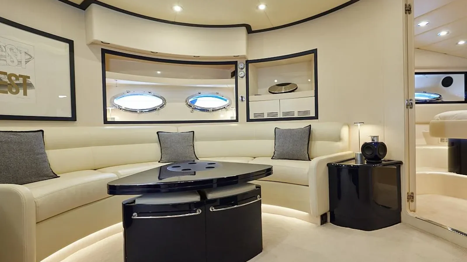 Aquarius54-LCRiviera_Conciergerie_de_Luxe-Yacht-Achat (15)