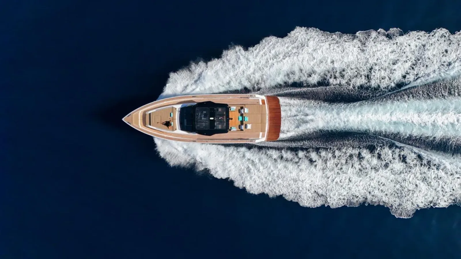 Arlias-LCRiviera_Conciergerie_de_Luxe-Yacht-Location (15)