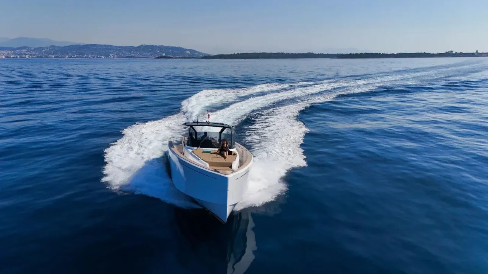 Arlias-LCRiviera_Conciergerie_de_Luxe-Yacht-Location (3)