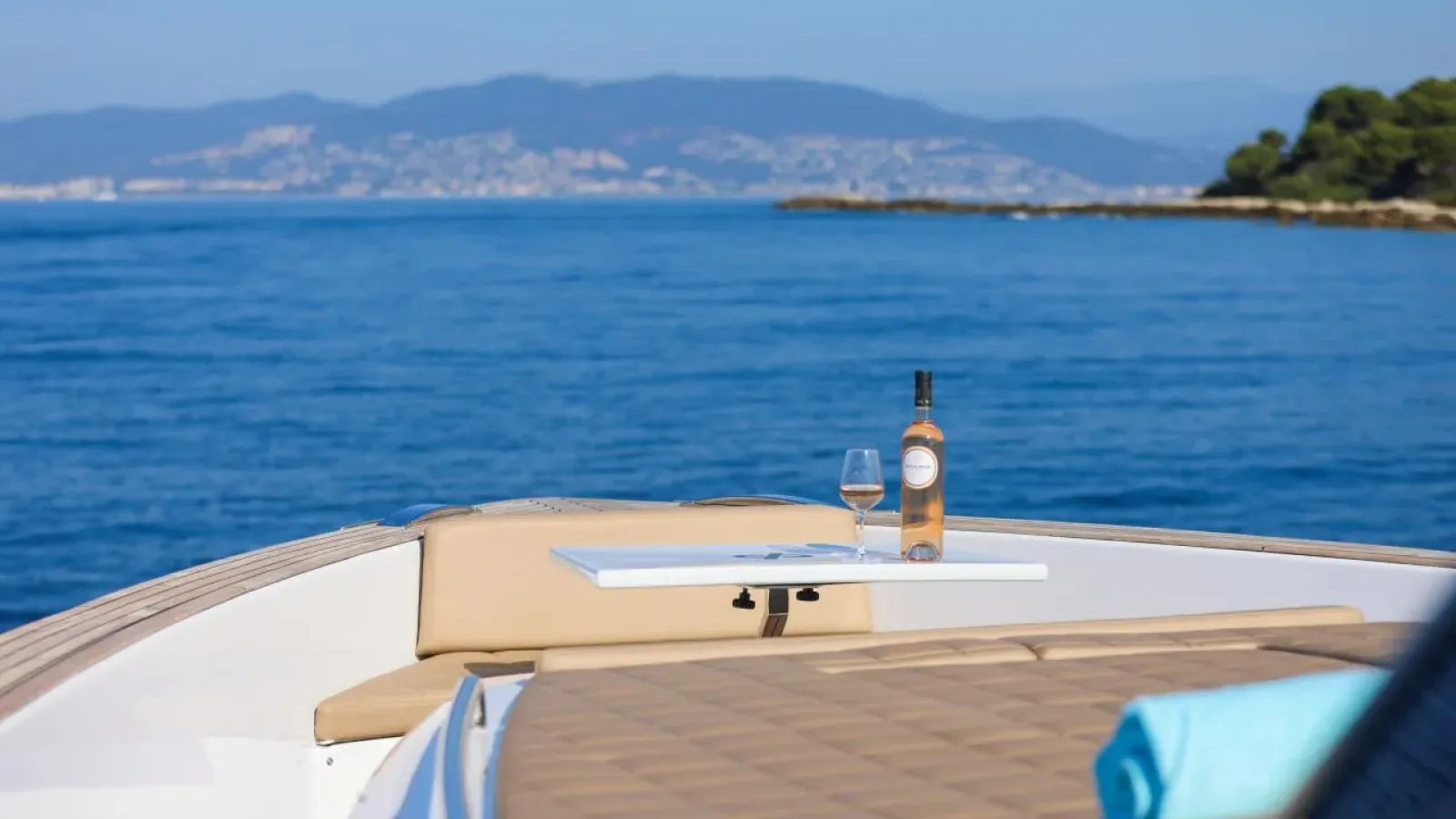 Arlias-LCRiviera_Conciergerie_de_Luxe-Yacht-Location (9)