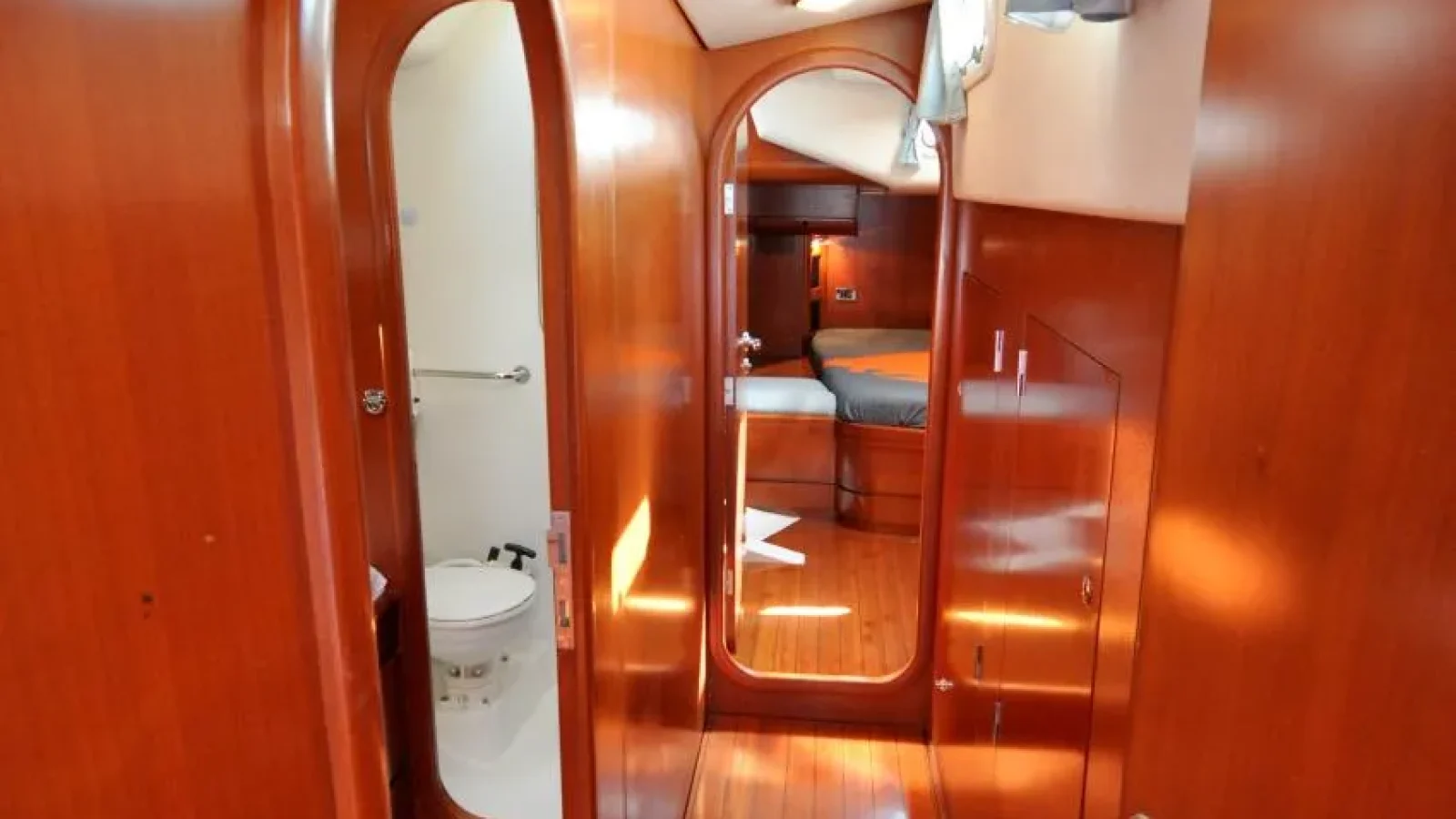CNB64-LCRiviera_Conciergerie_de_Luxe-Yacht-Achat (20)