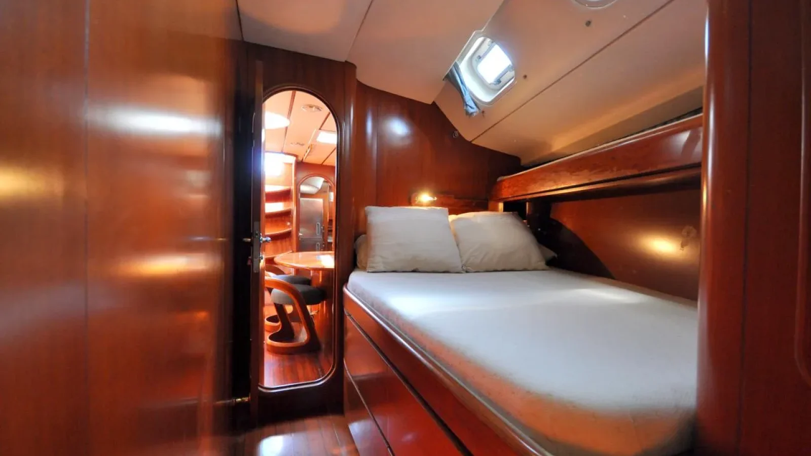 CNB64-LCRiviera_Conciergerie_de_Luxe-Yacht-Achat (24)