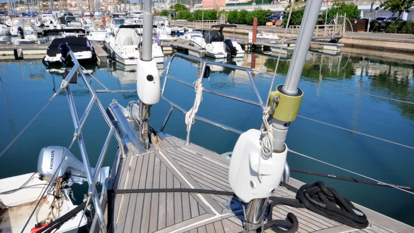 CNB64-LCRiviera_Conciergerie_de_Luxe-Yacht-Achat (8)