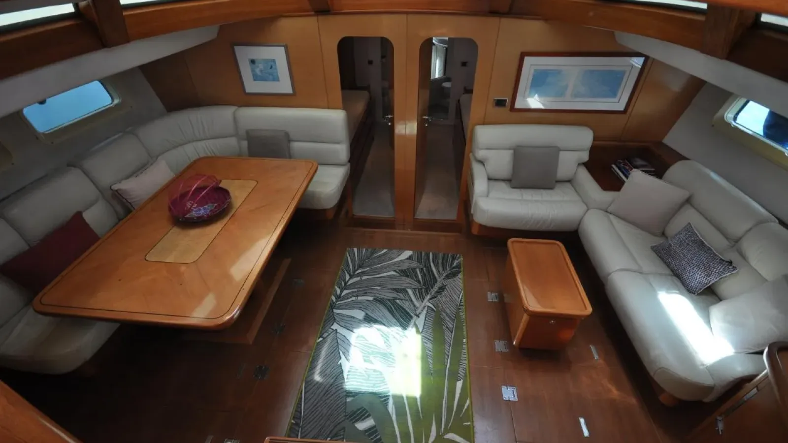 CNB70-LCRiviera_Conciergerie_de_Luxe-Yacht-Achat (13)