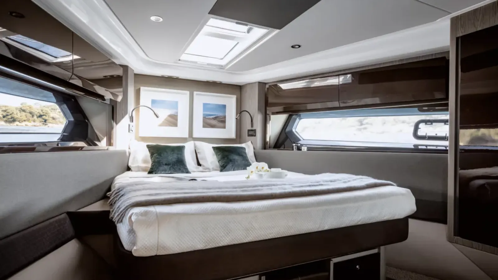 Calyana-LCRiviera_Conciergerie_de_Luxe-Yacht-Location (14)