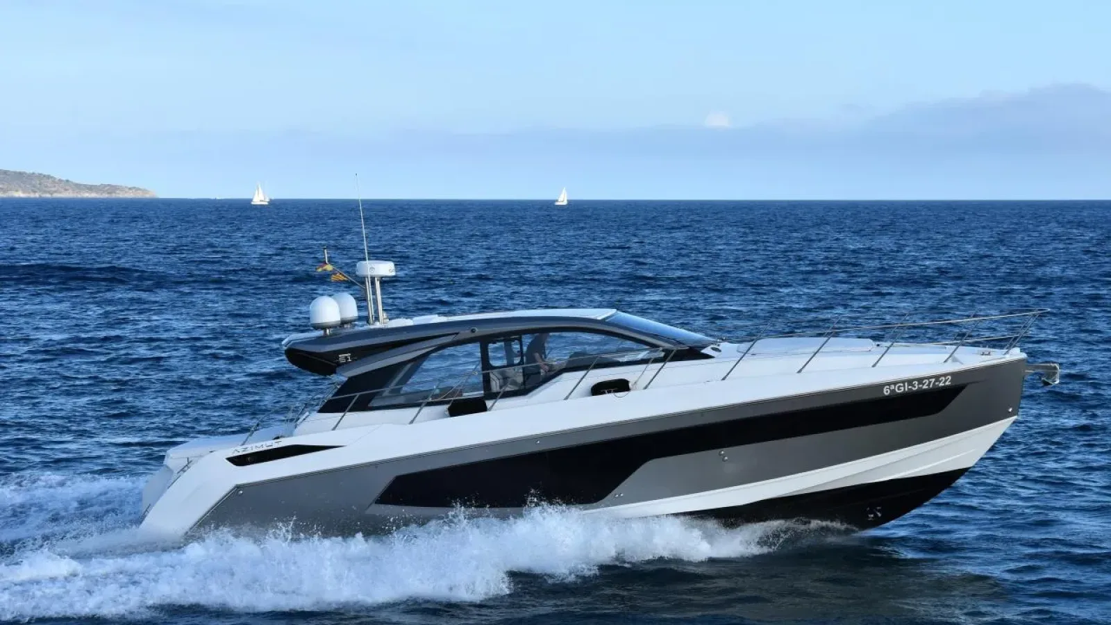 Calyana-LCRiviera_Conciergerie_de_Luxe-Yacht-Location (7)