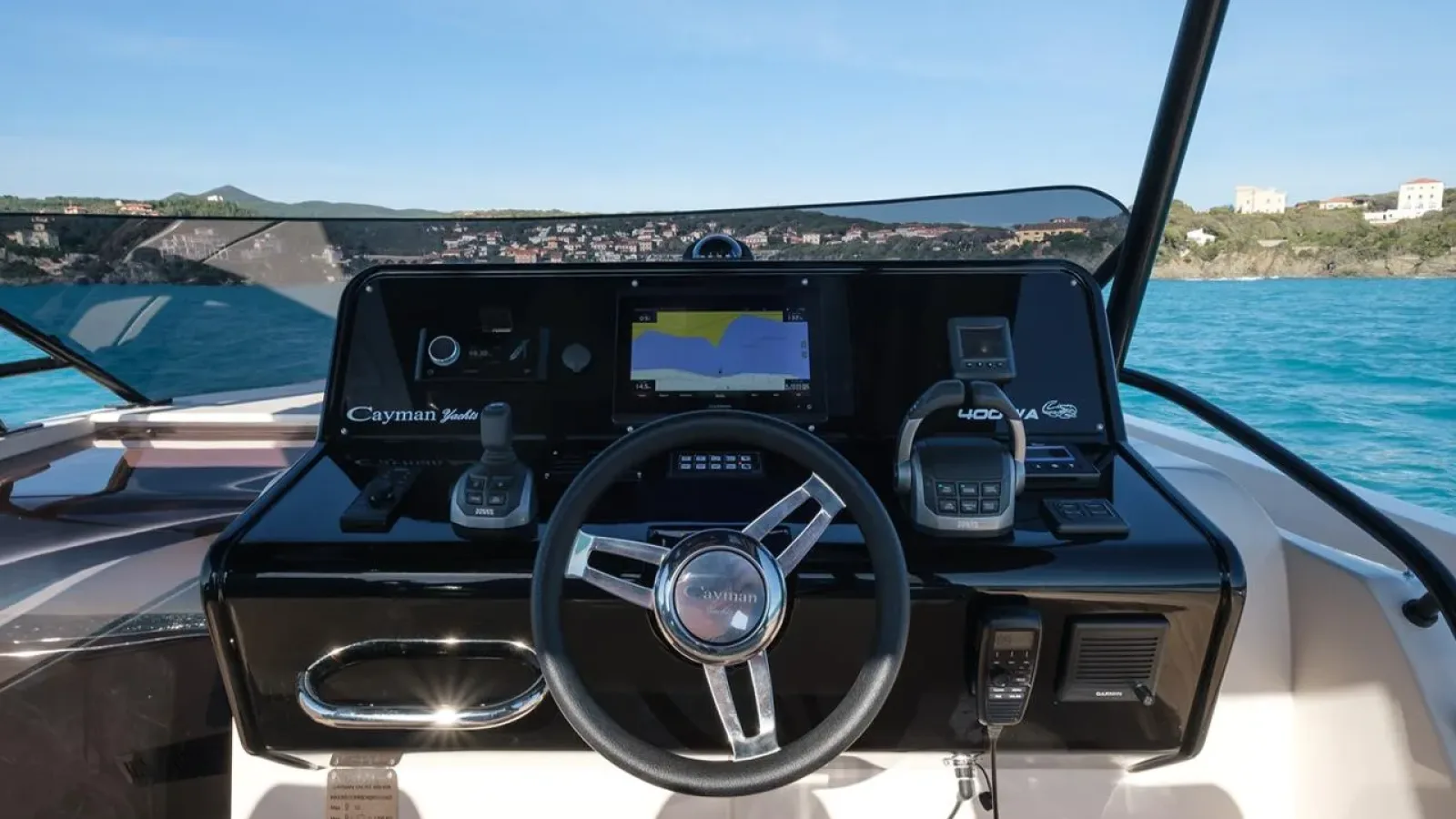 Cayman400WA-LCRiviera_Conciergerie_de_Luxe-Yacht-Location (18)