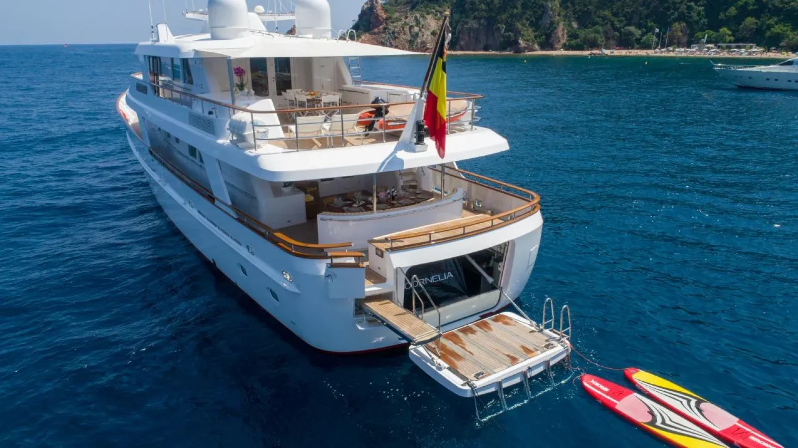 Cornelia-LCRiviera_Conciergerie_de_Luxe-Yacht-Location (2)