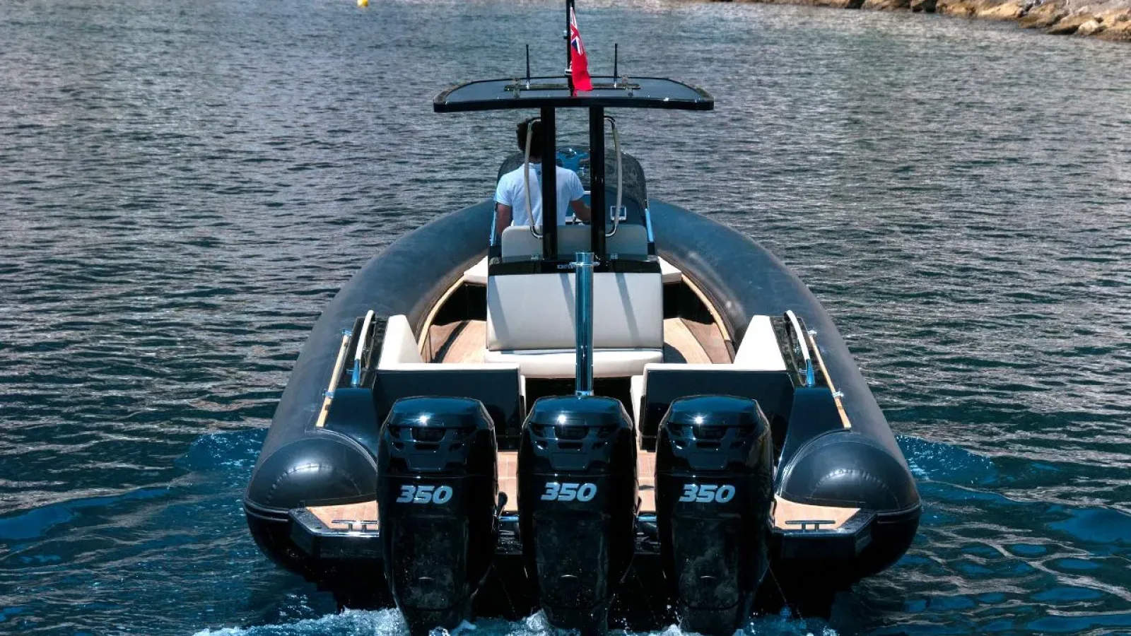 DTS-LCRiviera_Conciergerie_de_Luxe-Yacht-Achat (2)