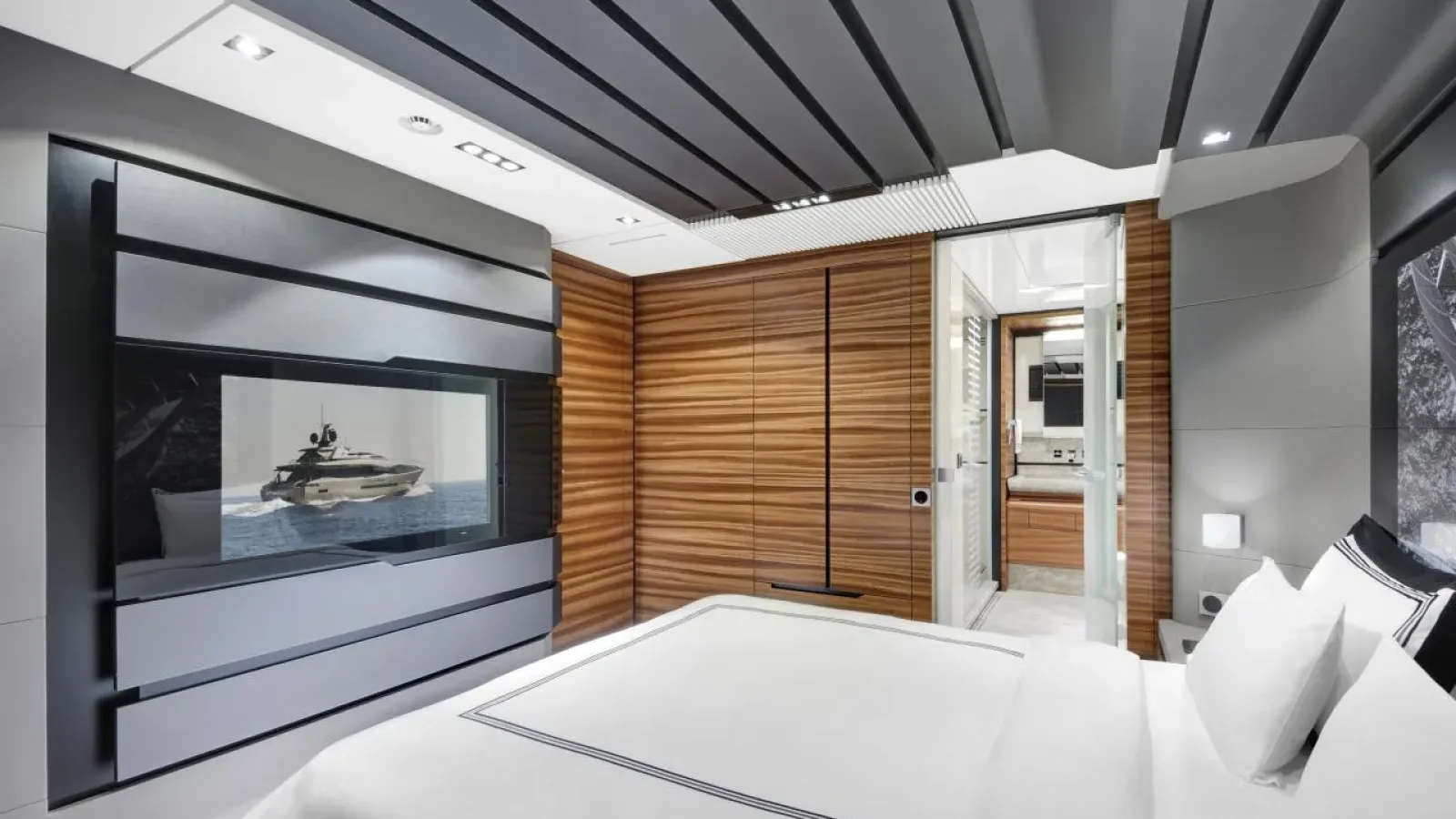 FX38-LCRiviera_Conciergerie_de_Luxe-Yacht-Location (13)
