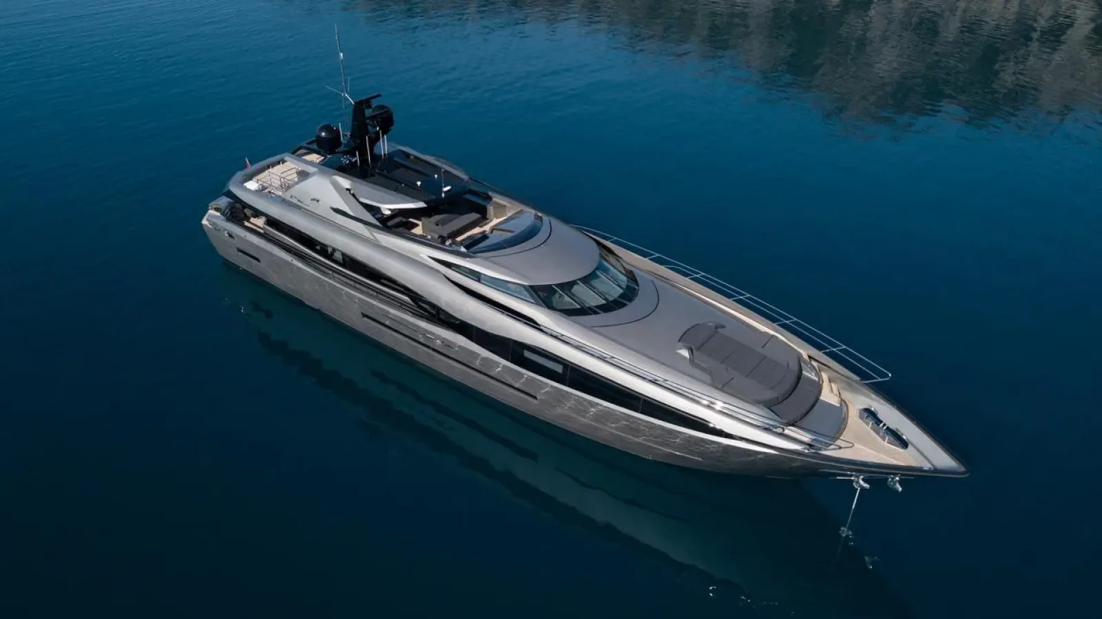 FX38-LCRiviera_Conciergerie_de_Luxe-Yacht-Location (4)