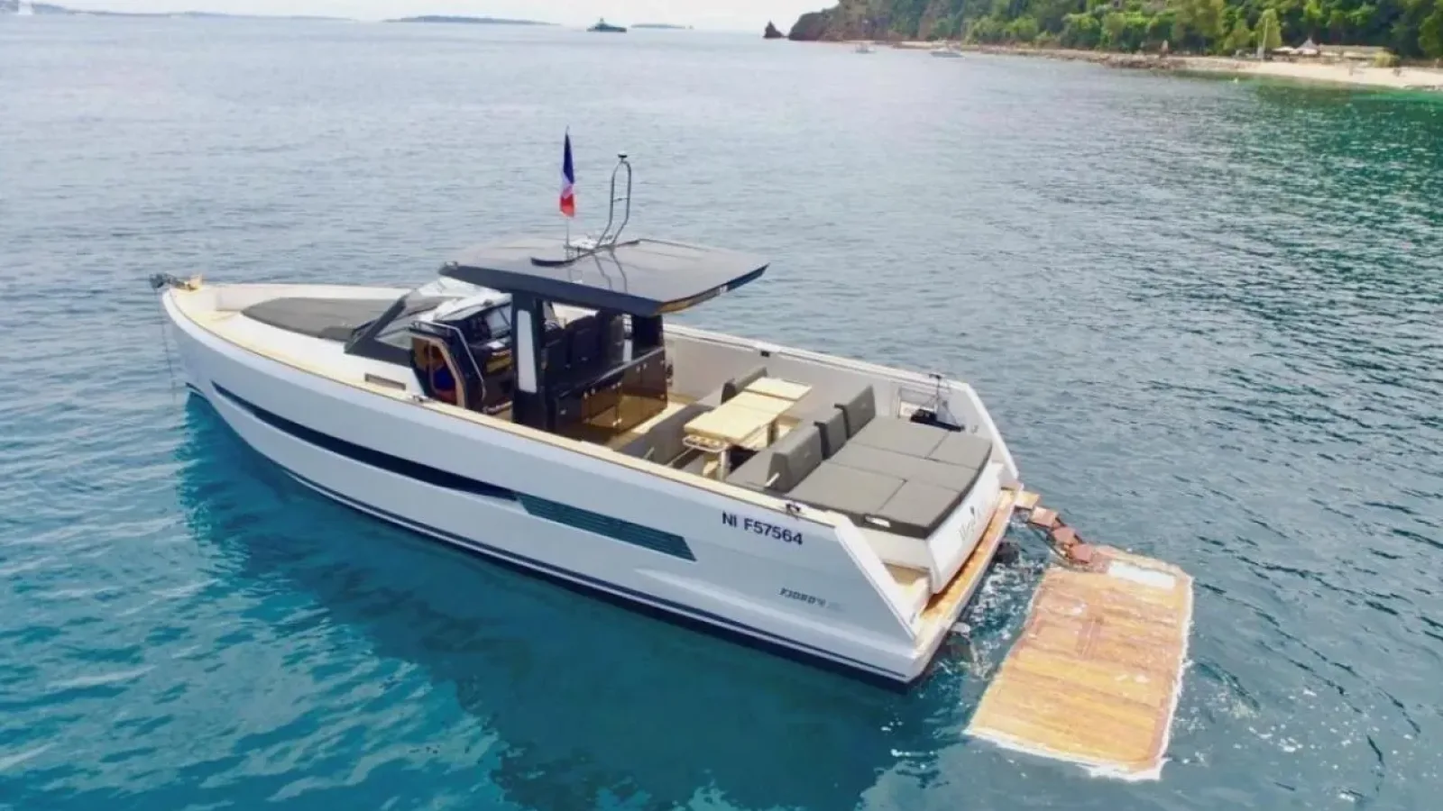 Fjord44-LCRiviera_Conciergerie_de_Luxe-Yacht-Location (14)