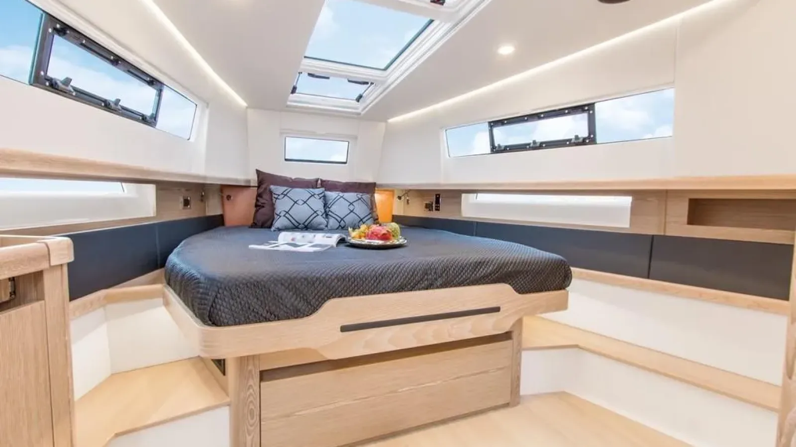 Fjord44-LCRiviera_Conciergerie_de_Luxe-Yacht-Location (5)