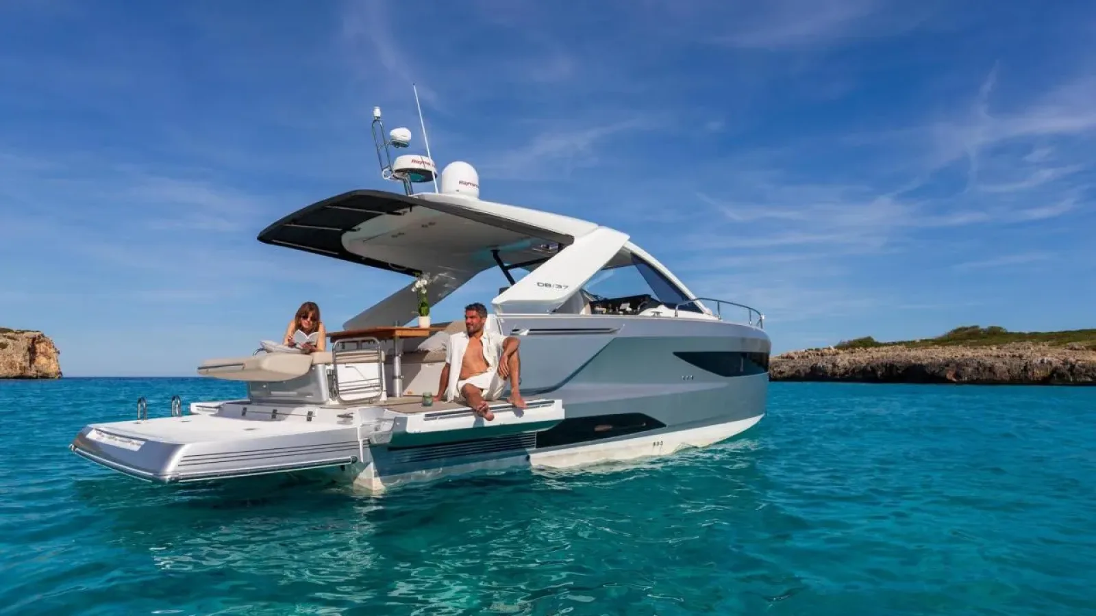 Jeavalsebrune-LCRiviera_Conciergerie_de_Luxe-Yacht-Location (7)