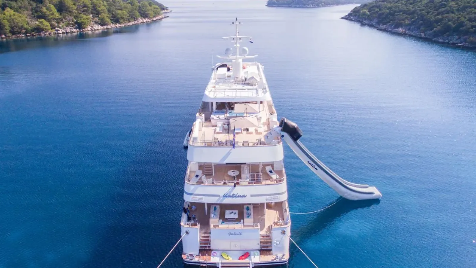 Katina-LCRiviera_Conciergerie_de_Luxe-Yacht-Location (2)