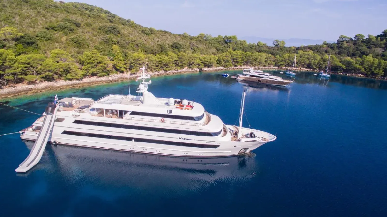 Katina-LCRiviera_Conciergerie_de_Luxe-Yacht-Location (6)