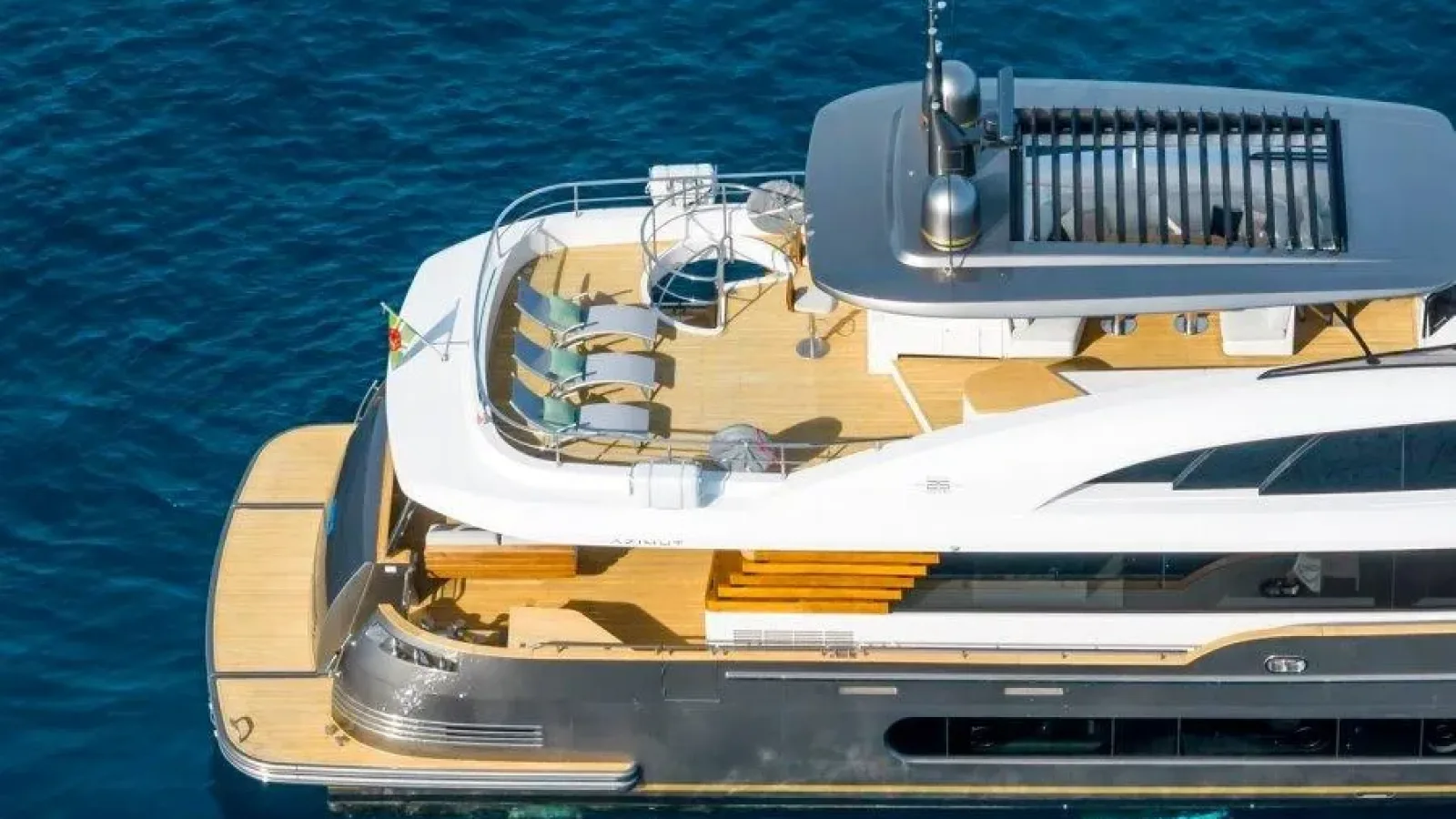Magellano25-LCRiviera_Conciergerie_de_Luxe-Yacht-Achat (6)