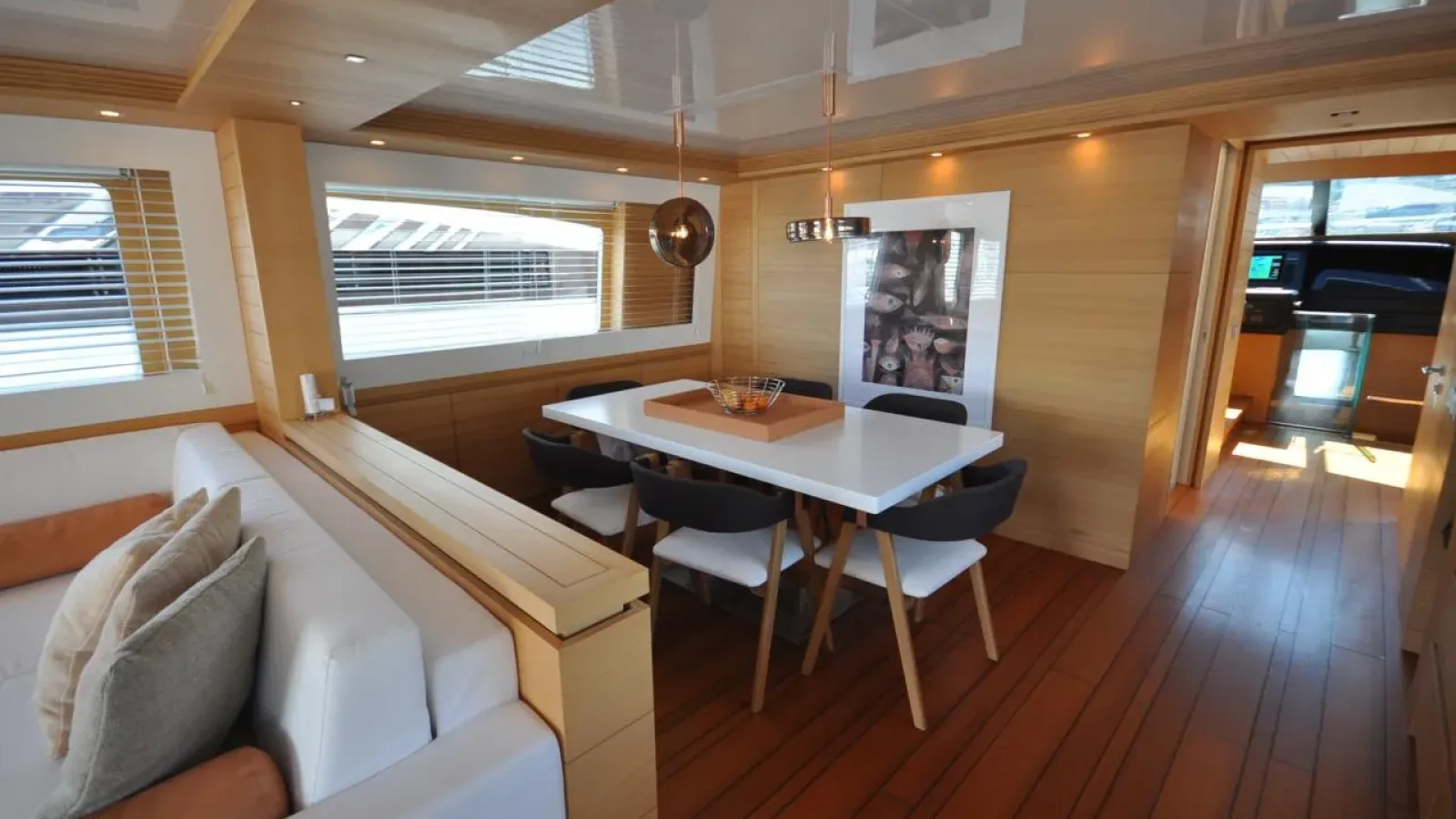 Maiora27-LCRiviera_Conciergerie_de_Luxe-Yacht-Achat (11)