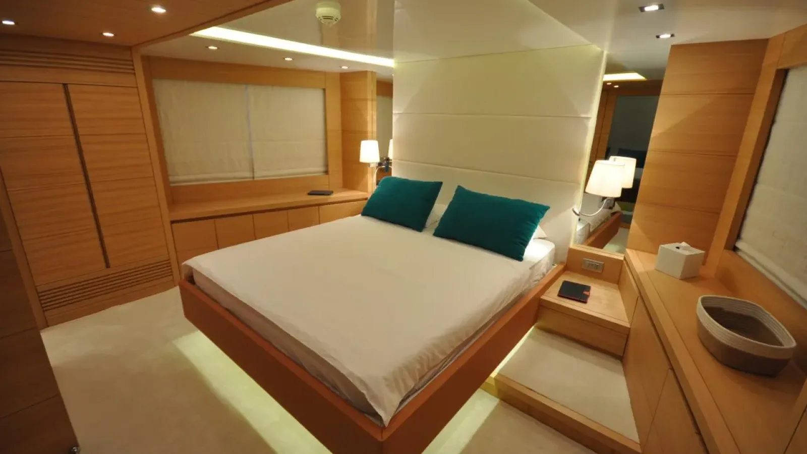Maiora27-LCRiviera_Conciergerie_de_Luxe-Yacht-Achat (14)