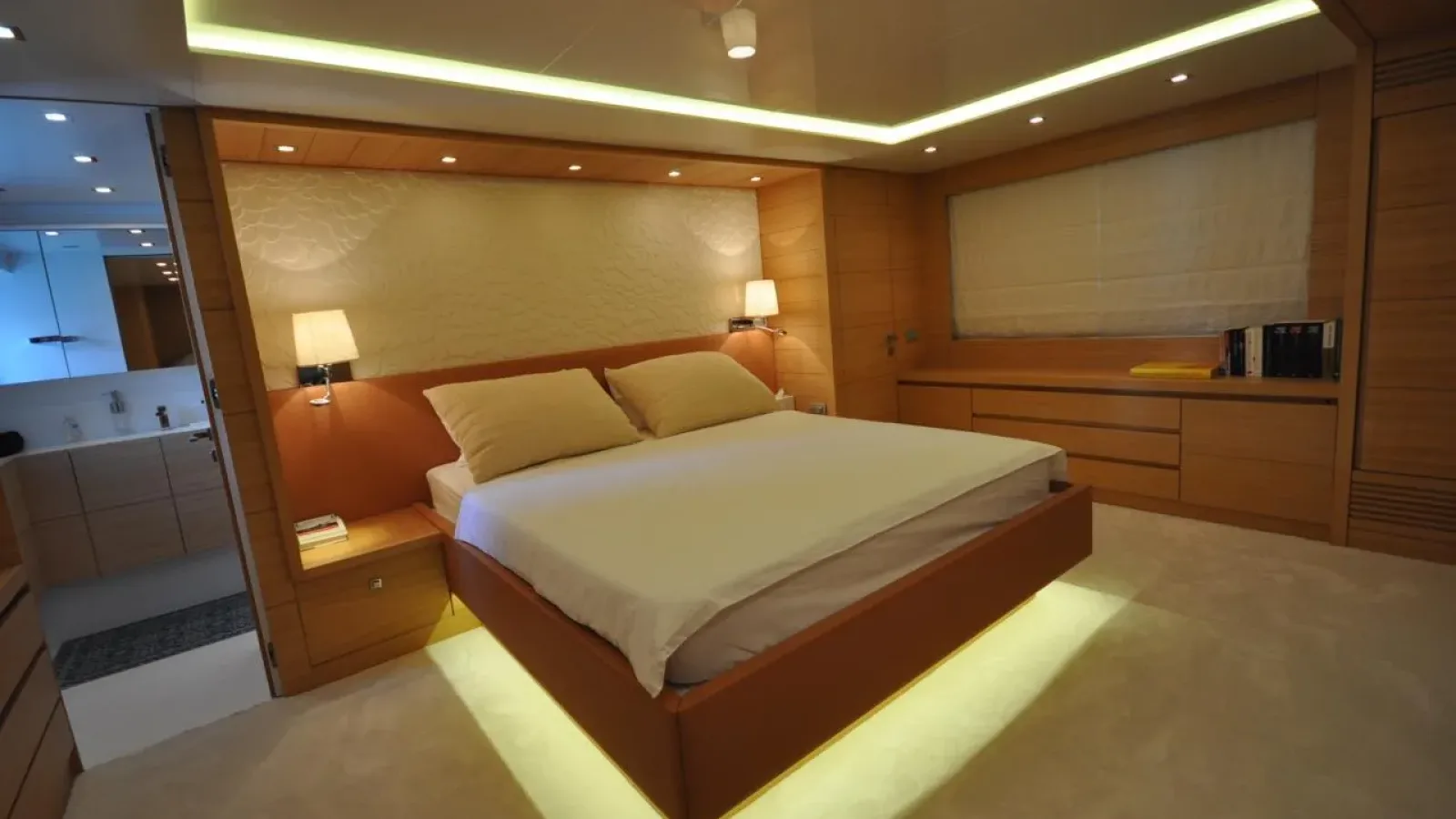Maiora27-LCRiviera_Conciergerie_de_Luxe-Yacht-Achat (16)