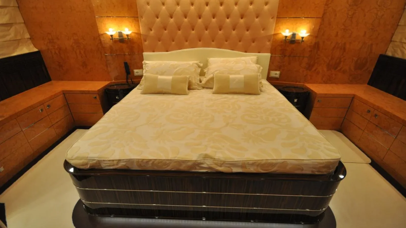 Maiora31DP-LCRiviera_Conciergerie_de_Luxe-Yacht-Achat (18)