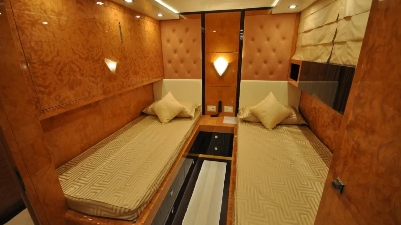 Maiora31DP-LCRiviera_Conciergerie_de_Luxe-Yacht-Achat (20)