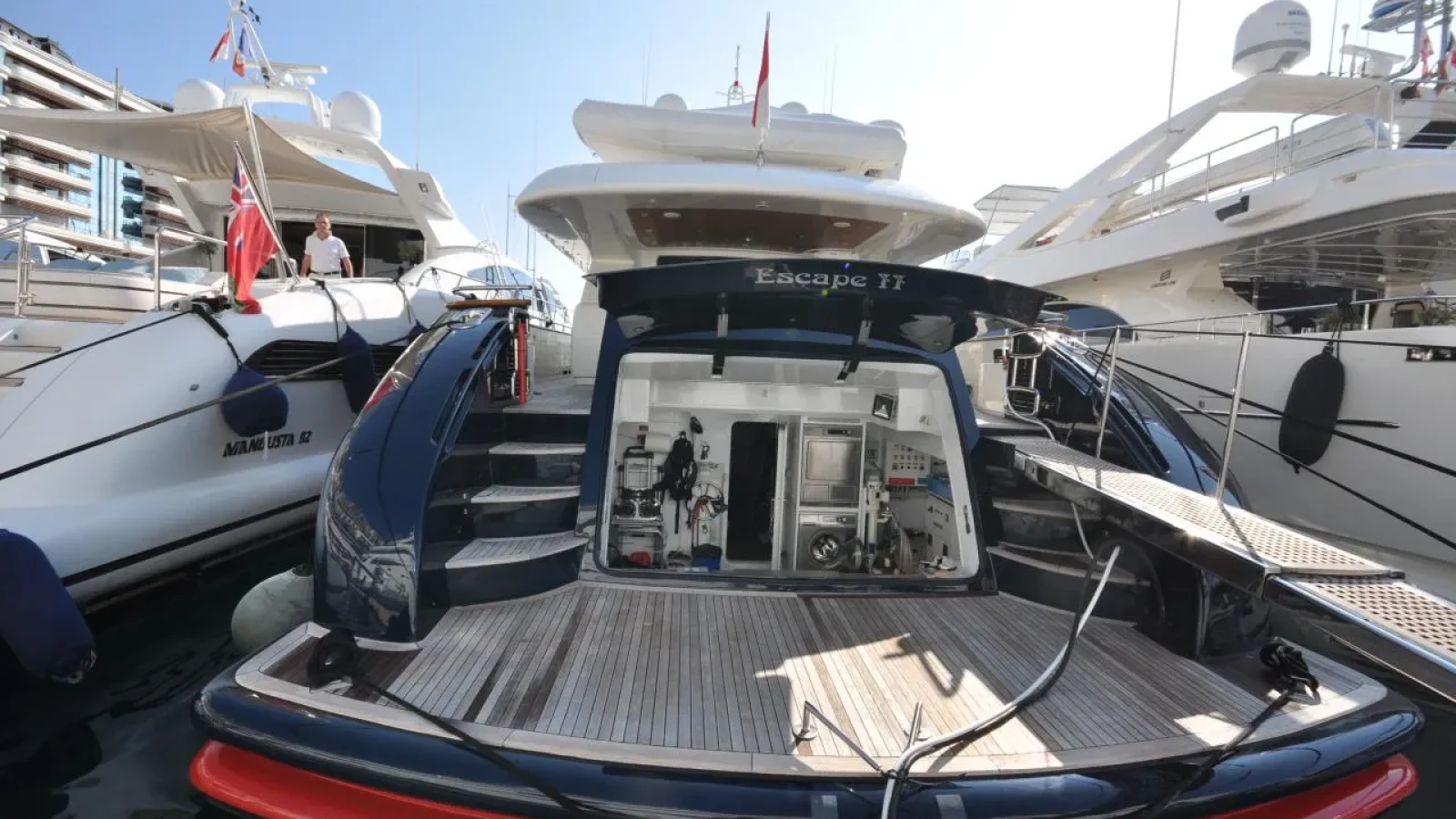 Maiora31DP-LCRiviera_Conciergerie_de_Luxe-Yacht-Achat (3)