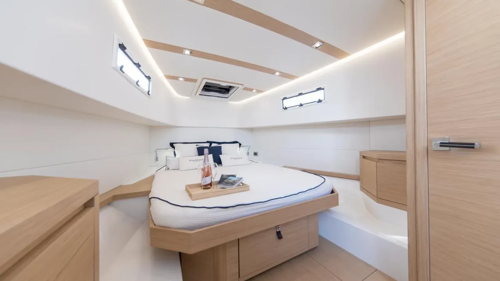 Navis-LCRiviera_Conciergerie_de_Luxe-Yacht-Location (3) (1)
