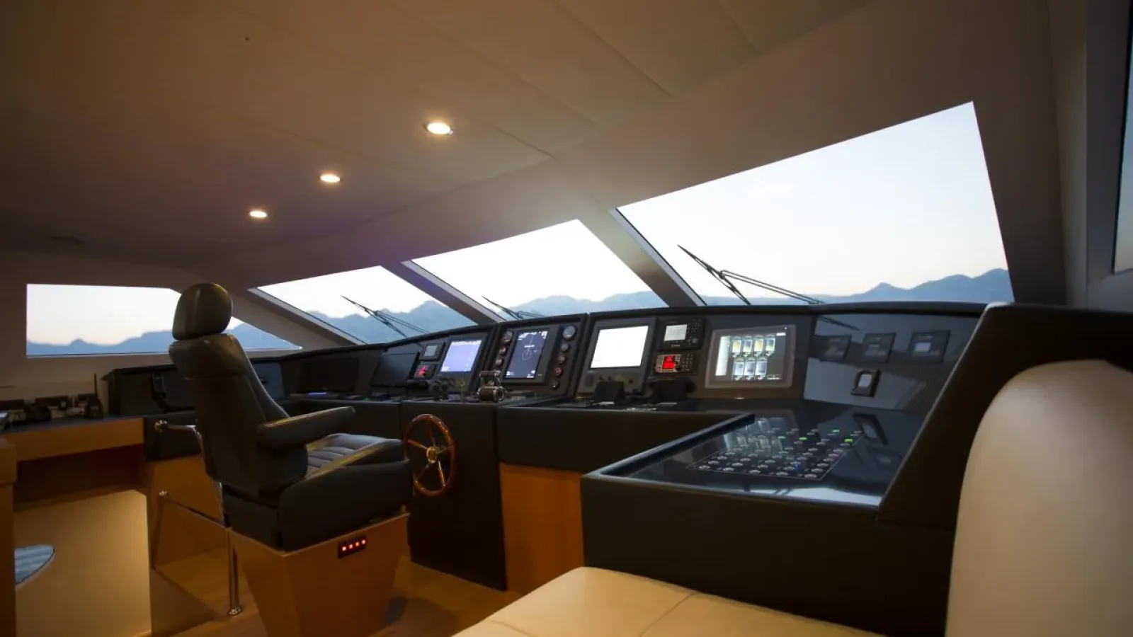 Panfeliss-LCRiviera_Conciergerie_de_Luxe-Yacht-Location (14)