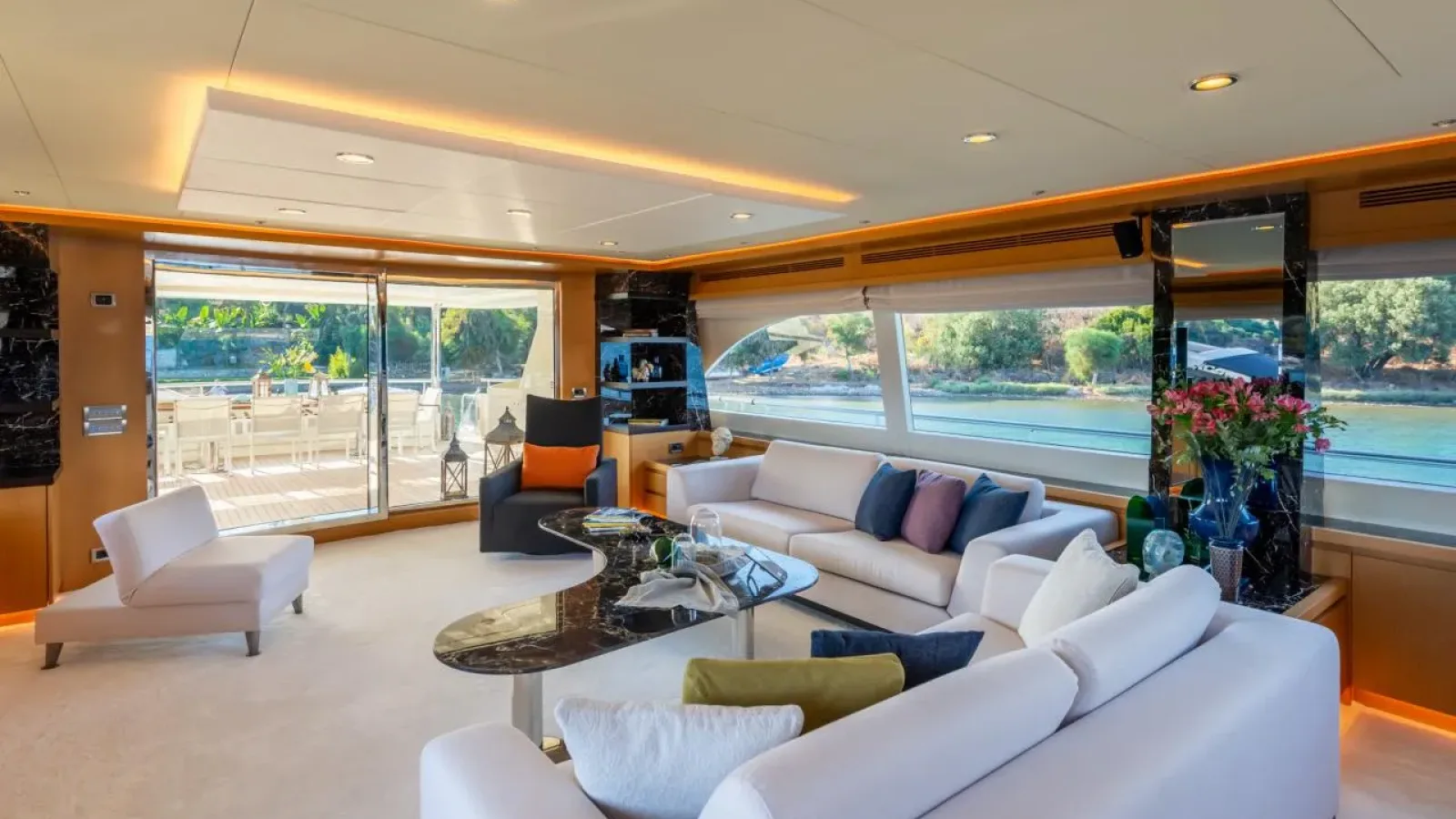 Panfeliss-LCRiviera_Conciergerie_de_Luxe-Yacht-Location (7)