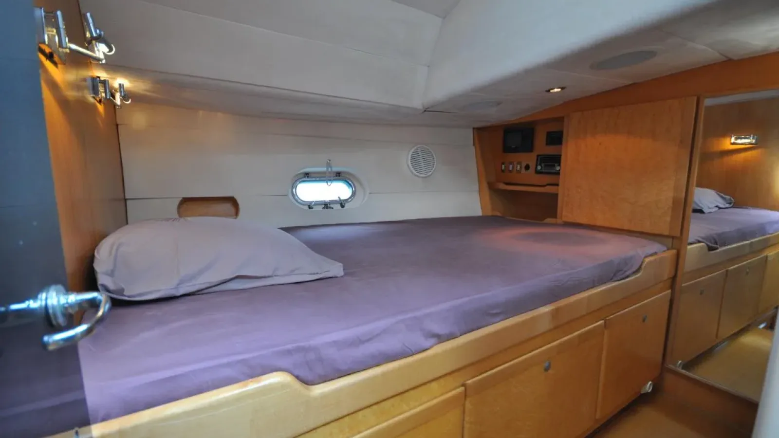 Phenix_Dixi-LCRiviera_Conciergerie_de_Luxe-Yacht-Achat (14)