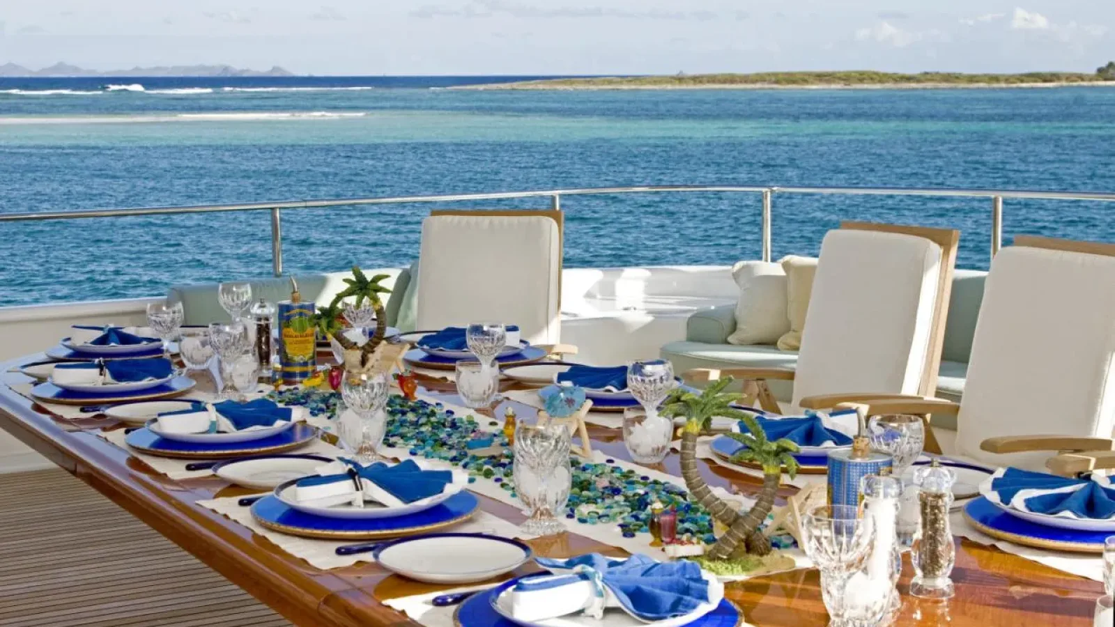 Te_Manu-LCRiviera_Conciergerie_de_Luxe-Yacht-Location (8)