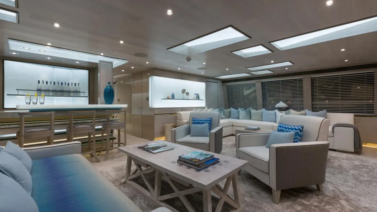 Thumper-LCRiviera_Conciergerie_de_Luxe-Yacht-Location (14)