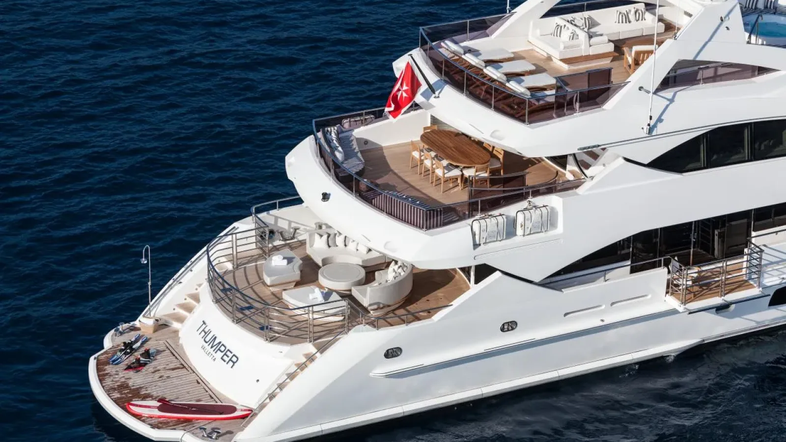 Thumper-LCRiviera_Conciergerie_de_Luxe-Yacht-Location (6)