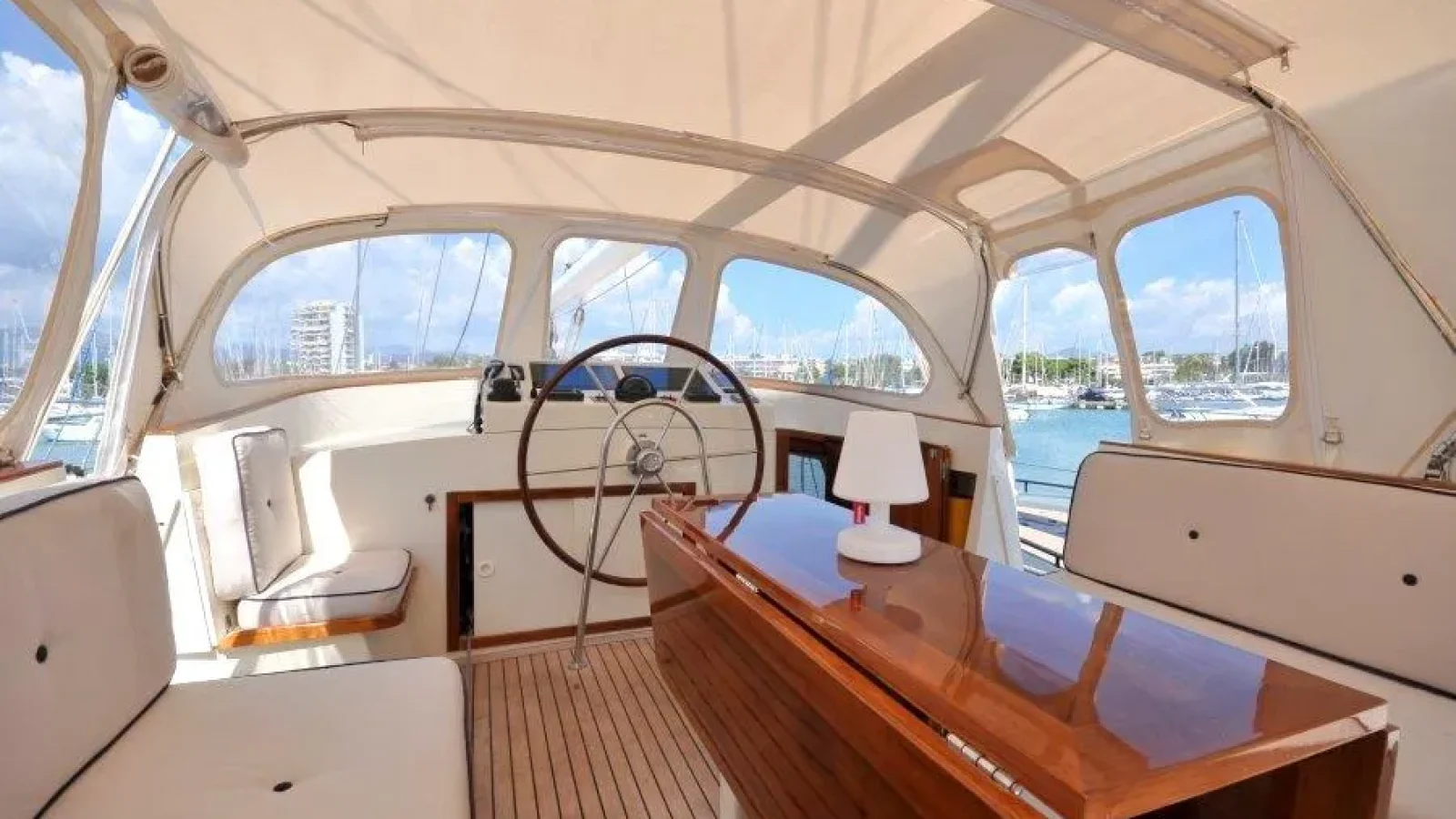 Trehard70-LCRiviera_Conciergerie_de_Luxe-Yacht-Achat (5)